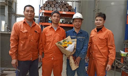 CÔNG ĐOÀN MÁY BIẾN ÁP LE CHÚC MỪNG SINH NHẬT CÁC CĐV CÓ SINH NHẬT  TRONG THÁNG 12